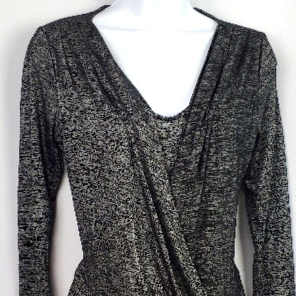 WHITE HOUSE BLACK MARKET Top - Picture 1 of 9